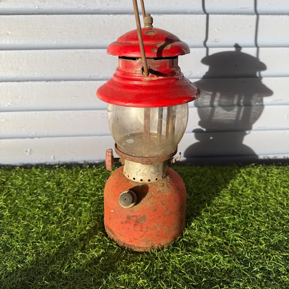 Vtg 1968 Red Coleman Lantern‎ Model 200A Single Mantle Outdoor Camping Untested